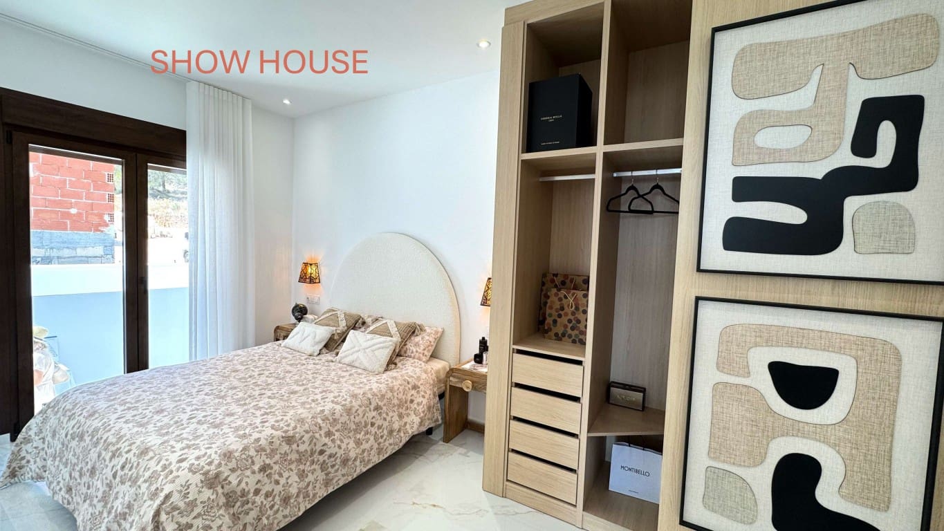 3 soveværelse Villa til salg i Polop med swimmingpool - € 598.000 (Ref: 8882354)