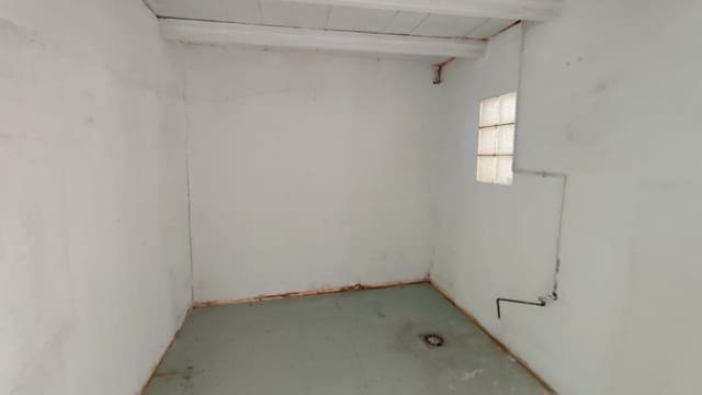 Kommersiell til salgs i Altea - € 385 000 (Ref: 8944293)