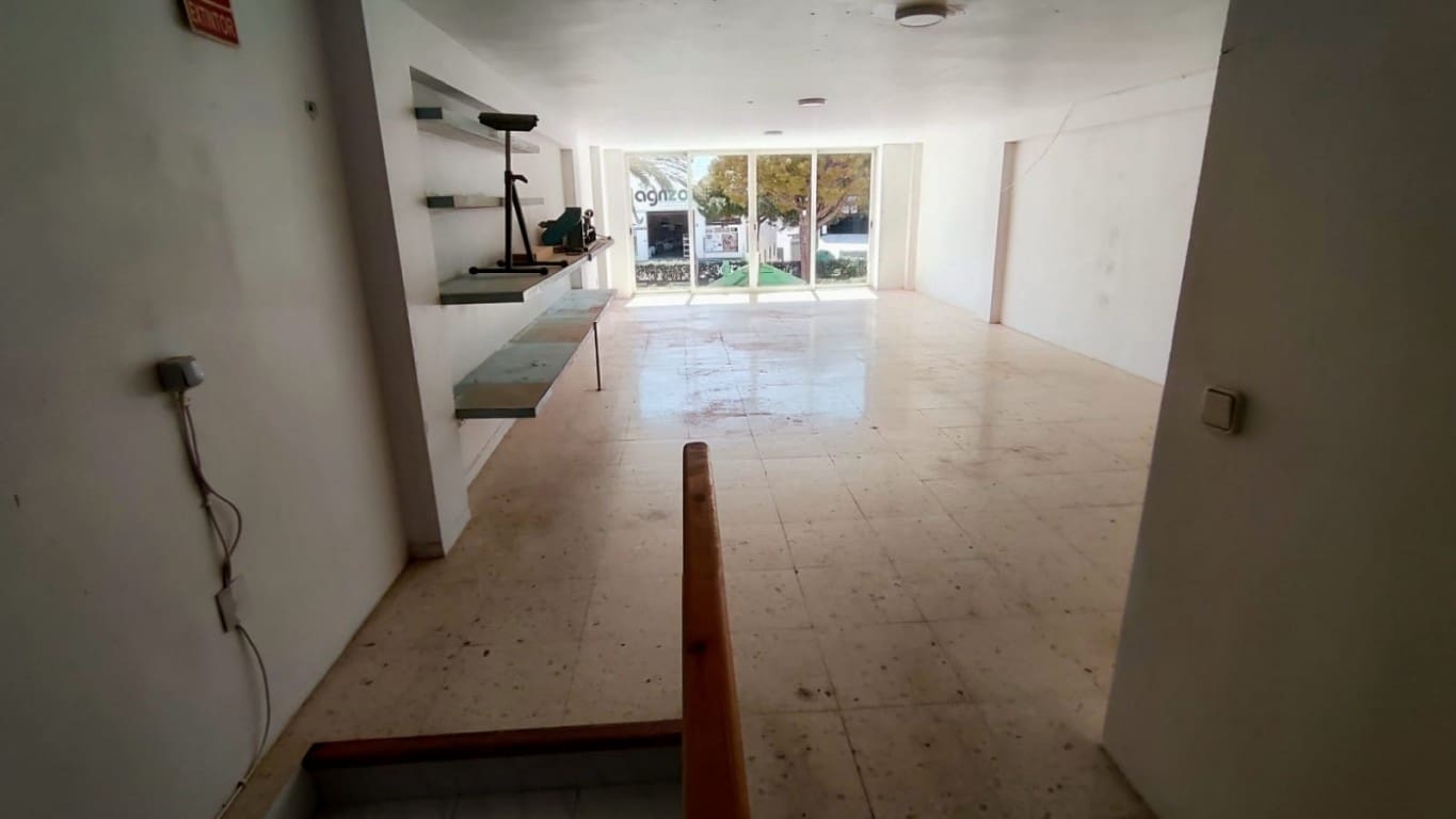 Kommersiell til salgs i Altea - € 385 000 (Ref: 8944293)