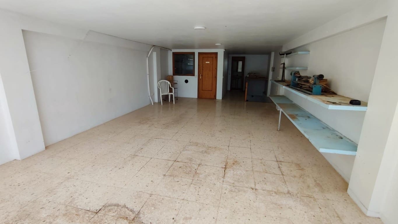 Kommersiell til salgs i Altea - € 385 000 (Ref: 8944293)