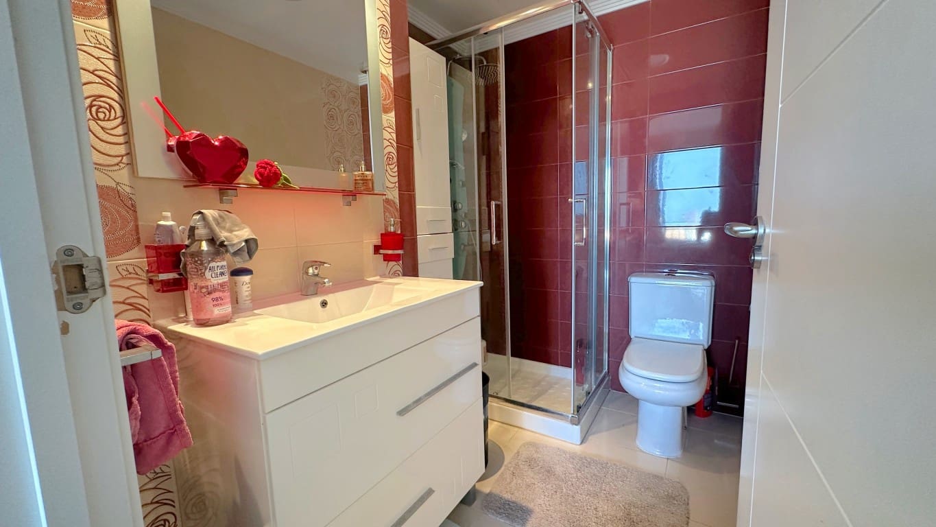 3 soveværelse Villa til salg i La Nucia med swimmingpool - € 332.000 (Ref: 9028722)