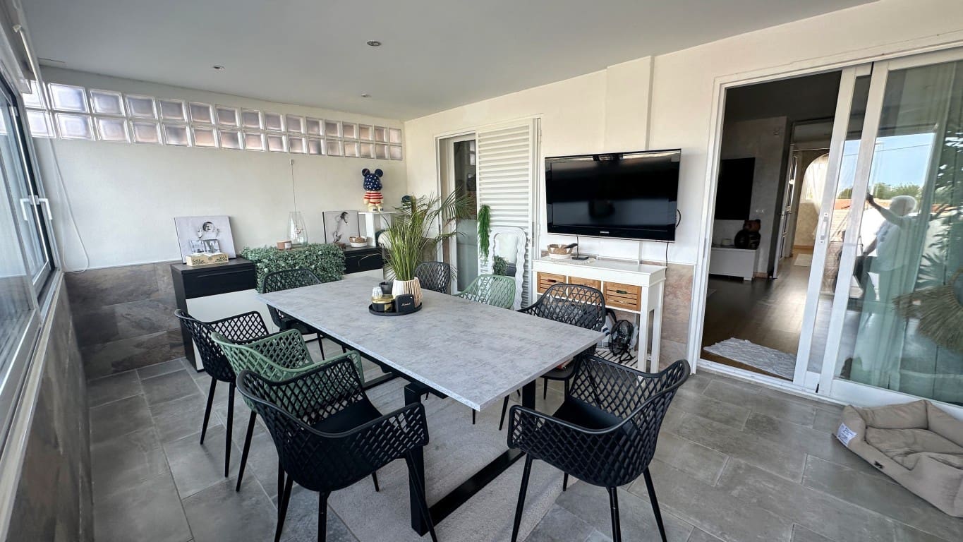 3 soveværelse Villa til salg i La Nucia med swimmingpool - € 332.000 (Ref: 9028722)