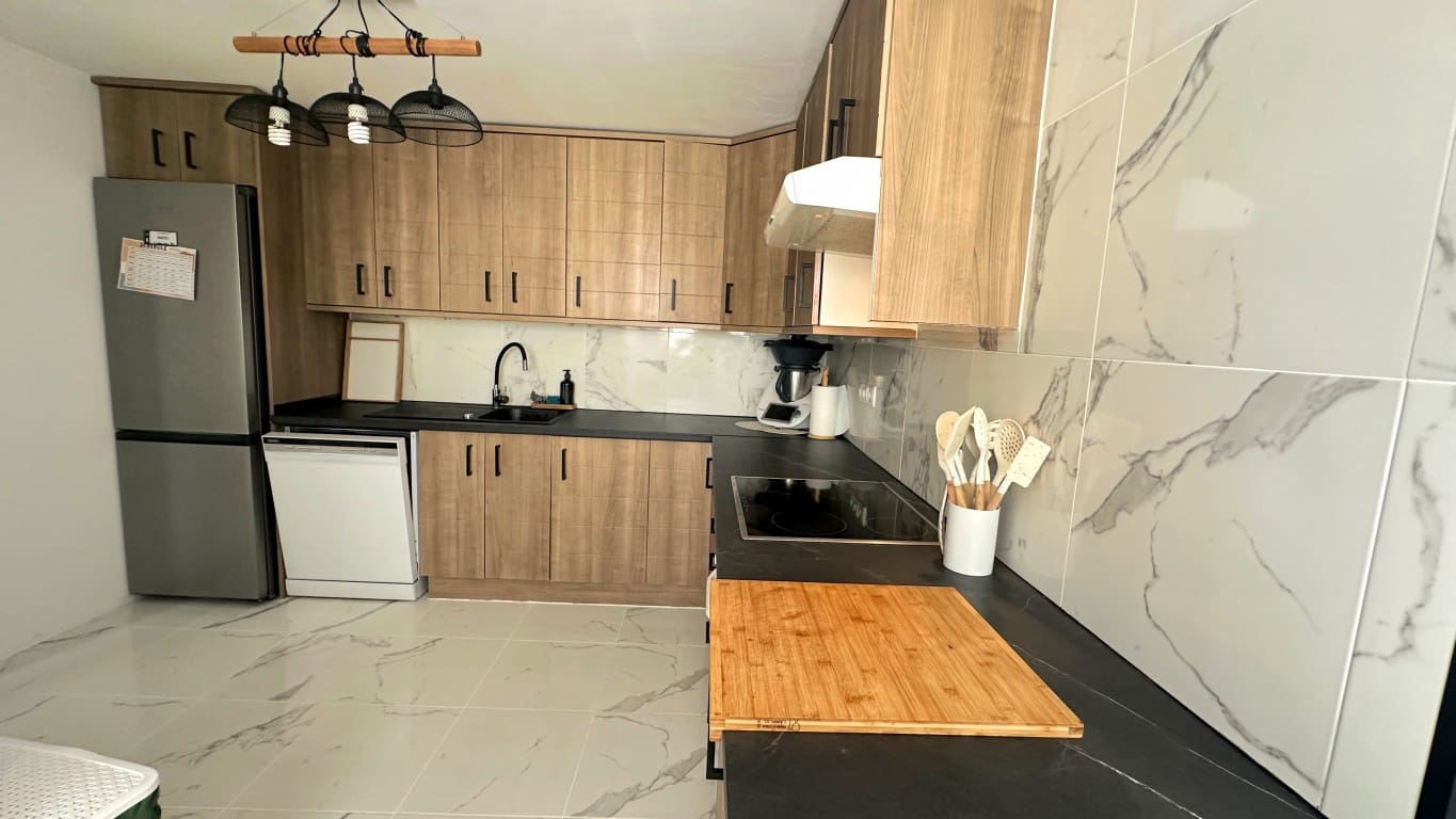 3 soveværelse Villa til salg i La Nucia med swimmingpool - € 332.000 (Ref: 9028722)