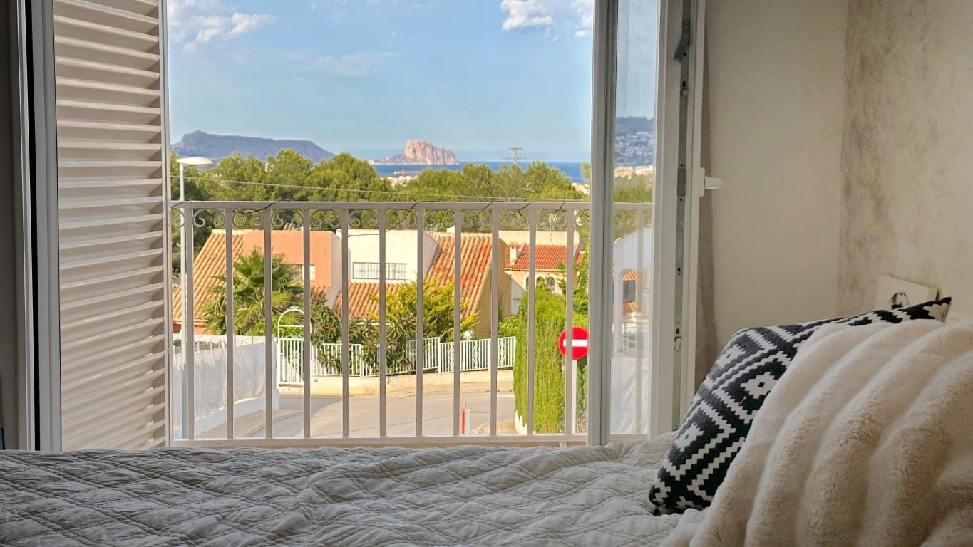 3 soveværelse Villa til salg i La Nucia med swimmingpool - € 332.000 (Ref: 9028722)