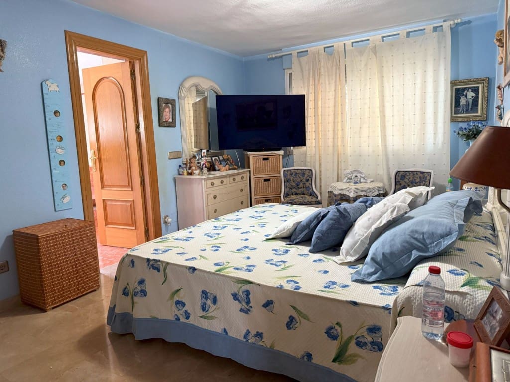 6 soverom Villa til salgs i Alfaz del Pi / L'Alfas del Pi med svømmebasseng - € 650 000 (Ref: 9035781)