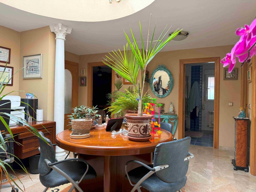 6 soverom Villa til salgs i Alfaz del Pi / L'Alfas del Pi med svømmebasseng - € 650 000 (Ref: 9035781)