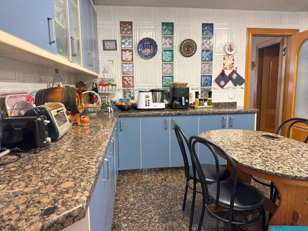 6 soverom Villa til salgs i Alfaz del Pi / L'Alfas del Pi med svømmebasseng - € 650 000 (Ref: 9035781)