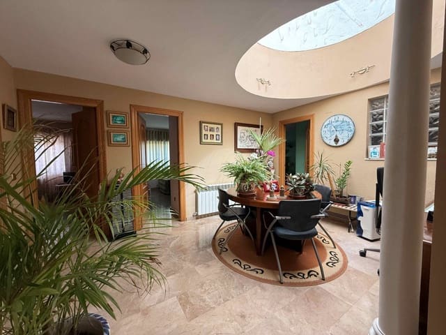 6 slaapkamer Villa te koop in Escandinavia - Cautivador, Alfaz del Pi / L'Alfàs del Pi met zwembad - € 650.000 (Ref: 9035781)