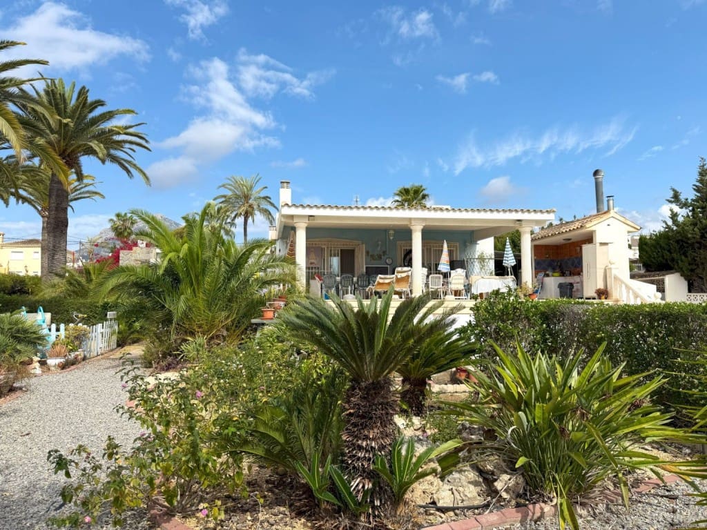 6 soverom Villa til salgs i Alfaz del Pi / L'Alfas del Pi med svømmebasseng - € 650 000 (Ref: 9035781)