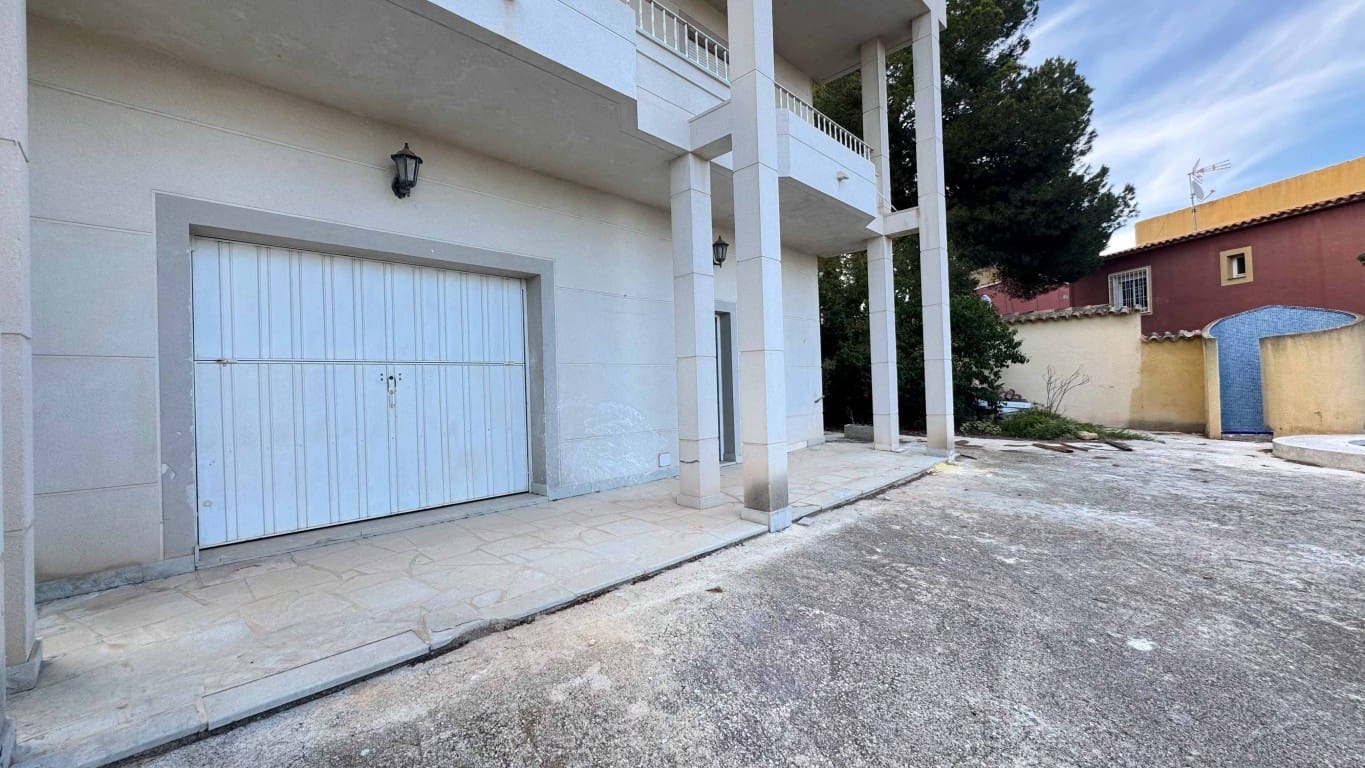 4 soverom Villa til salgs i La Nucia med svømmebasseng - € 515 000 (Ref: 9047314)