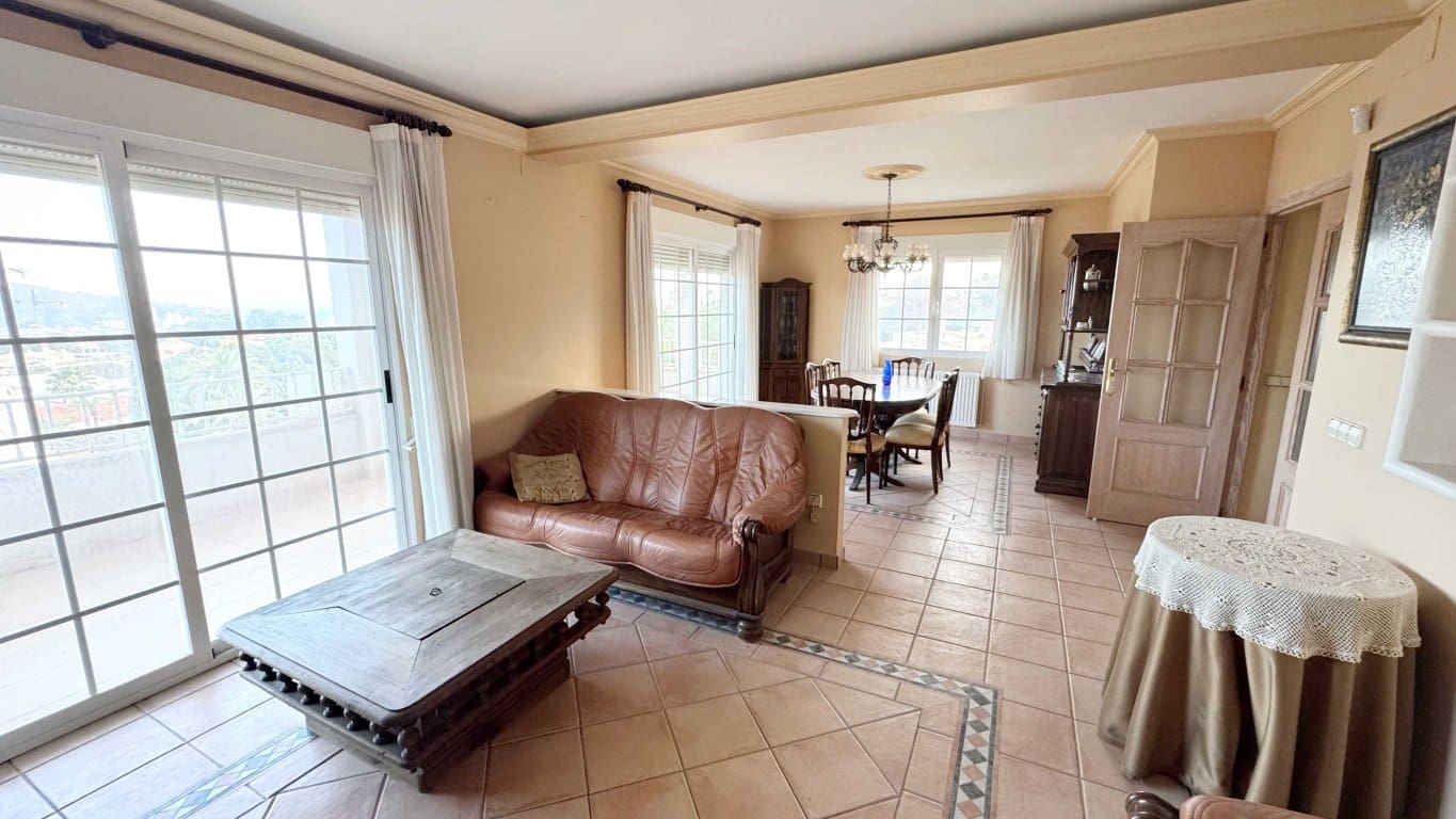 4 soverom Villa til salgs i La Nucia med svømmebasseng - € 515 000 (Ref: 9047314)