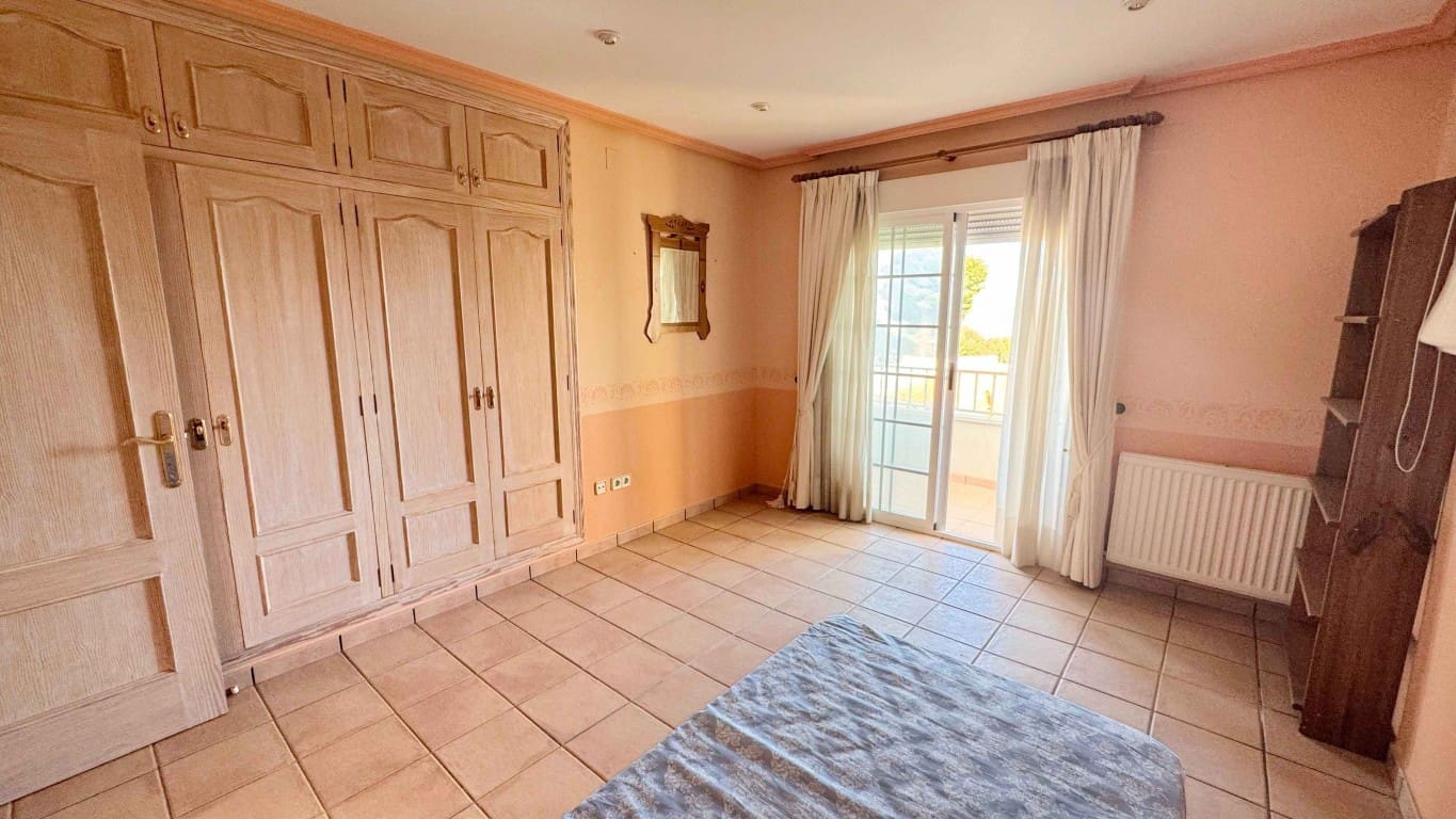 4 soverom Villa til salgs i La Nucia med svømmebasseng - € 515 000 (Ref: 9047314)