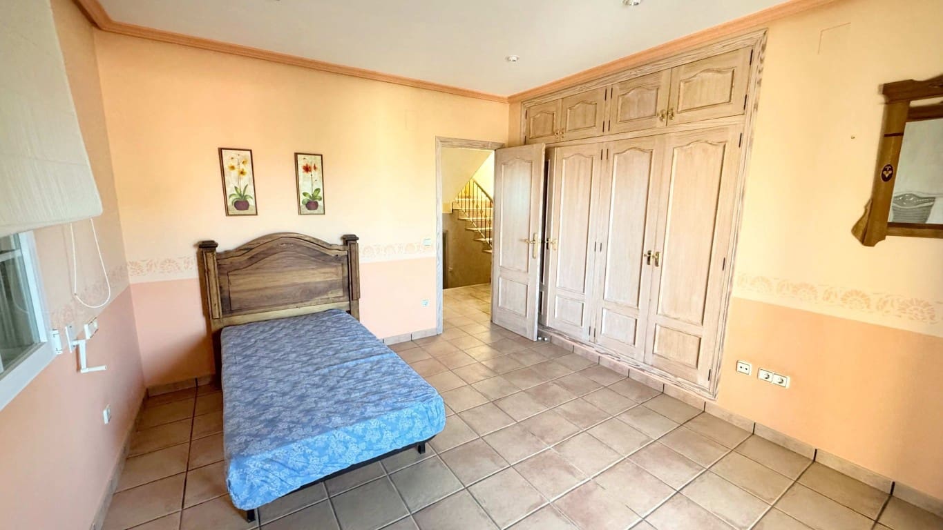 4 soverom Villa til salgs i La Nucia med svømmebasseng - € 515 000 (Ref: 9047314)