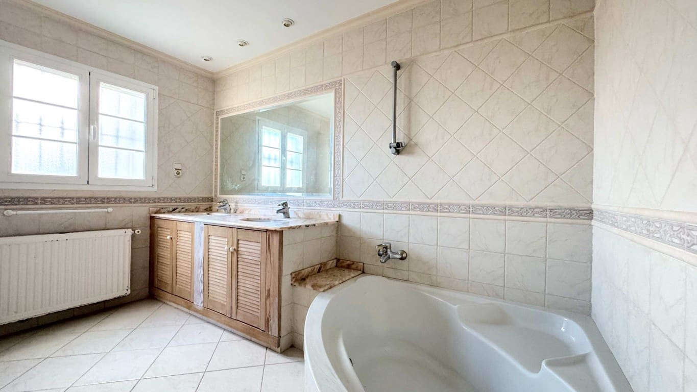 4 soverom Villa til salgs i La Nucia med svømmebasseng - € 515 000 (Ref: 9047314)