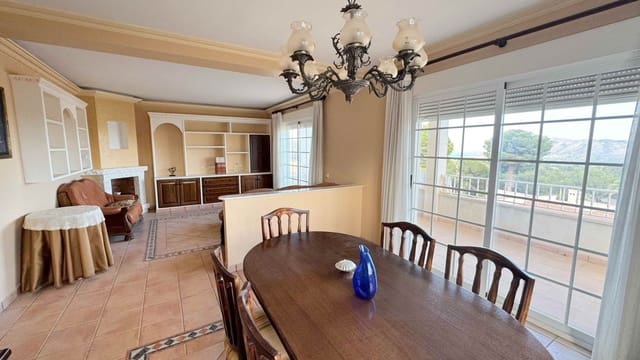 4 soverom Villa til salgs i Coloma  , La Nucia med svømmebasseng - € 515 000 (Ref: 9047314)