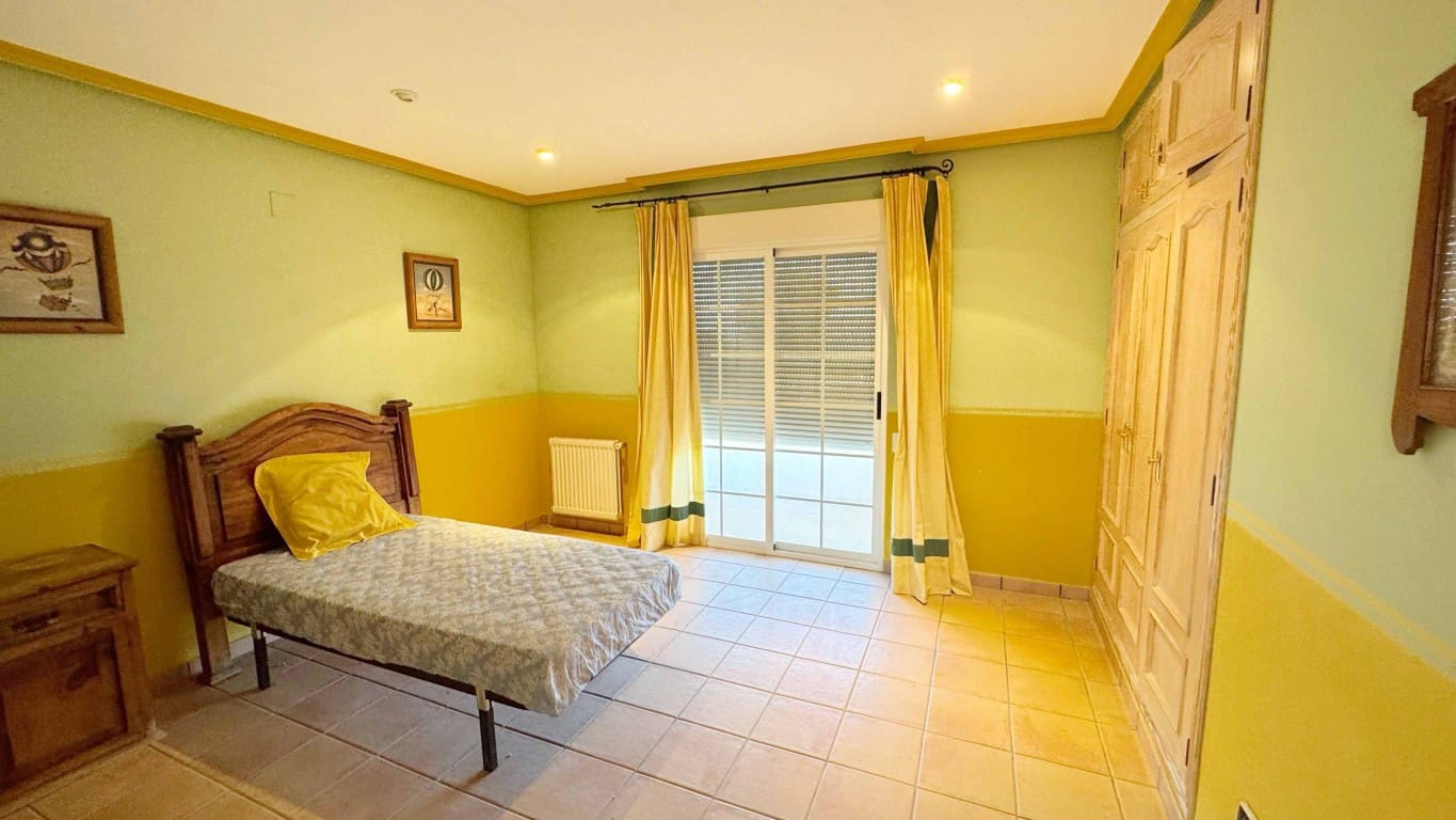 4 soverom Villa til salgs i La Nucia med svømmebasseng - € 515 000 (Ref: 9047314)