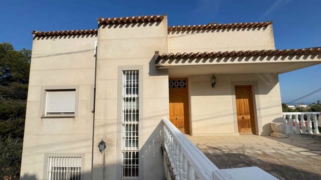 4 soverom Villa til salgs i Coloma  , La Nucia med svømmebasseng - € 515 000 (Ref: 9047314)