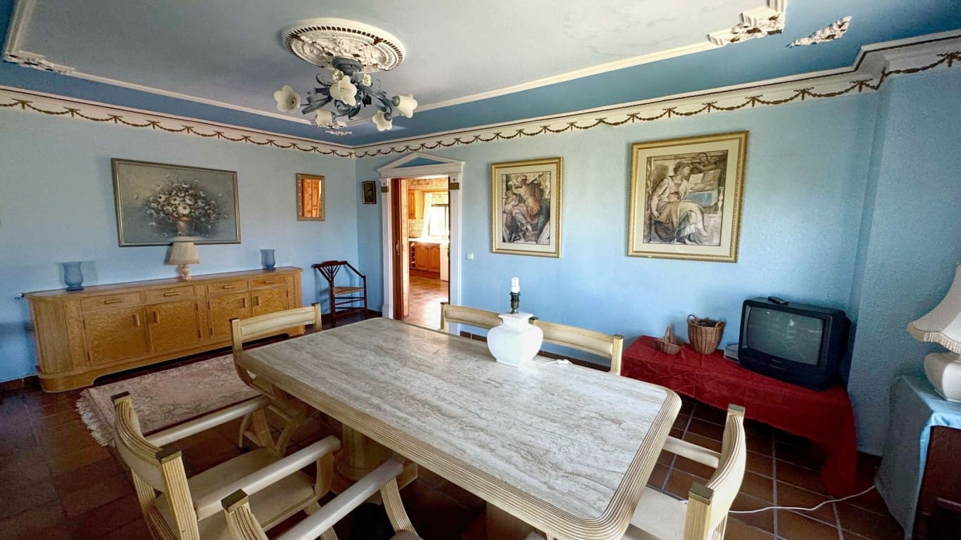 10 soverom Villa til salgs i La Nucia med svømmebasseng - € 1 950 000 (Ref: 9111871)