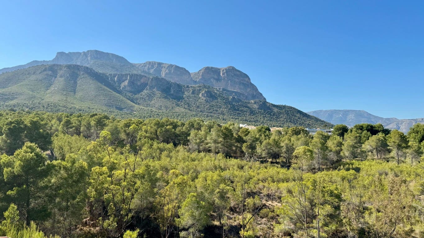 10 soverom Villa til salgs i La Nucia med svømmebasseng - € 1 950 000 (Ref: 9111871)