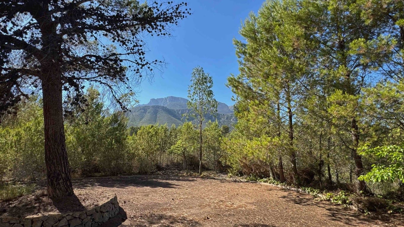 10 soverom Villa til salgs i La Nucia med svømmebasseng - € 1 950 000 (Ref: 9111871)