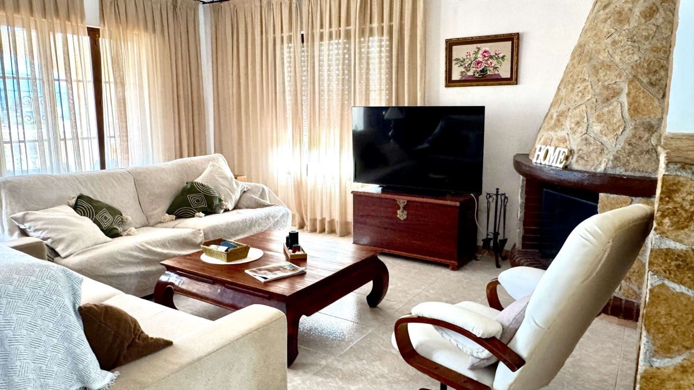 4 bedroom Villa for sale in Albir with pool - € 690,000 (Ref: 9142323)