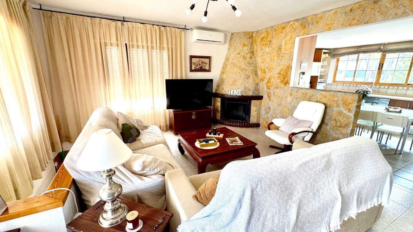 4 bedroom Villa for sale in Albir with pool - € 690,000 (Ref: 9142323)