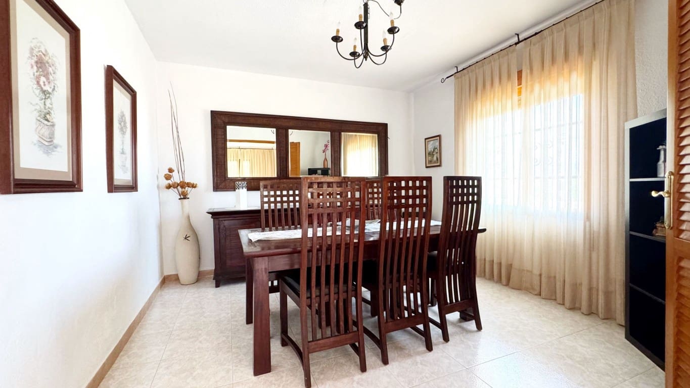 4 bedroom Villa for sale in Albir with pool - € 690,000 (Ref: 9142323)