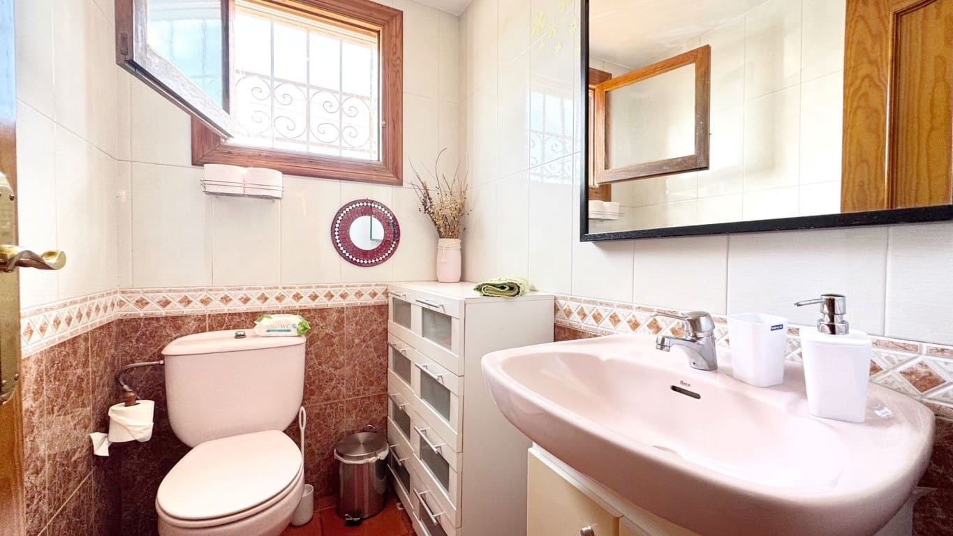 4 bedroom Villa for sale in Albir with pool - € 690,000 (Ref: 9142323)