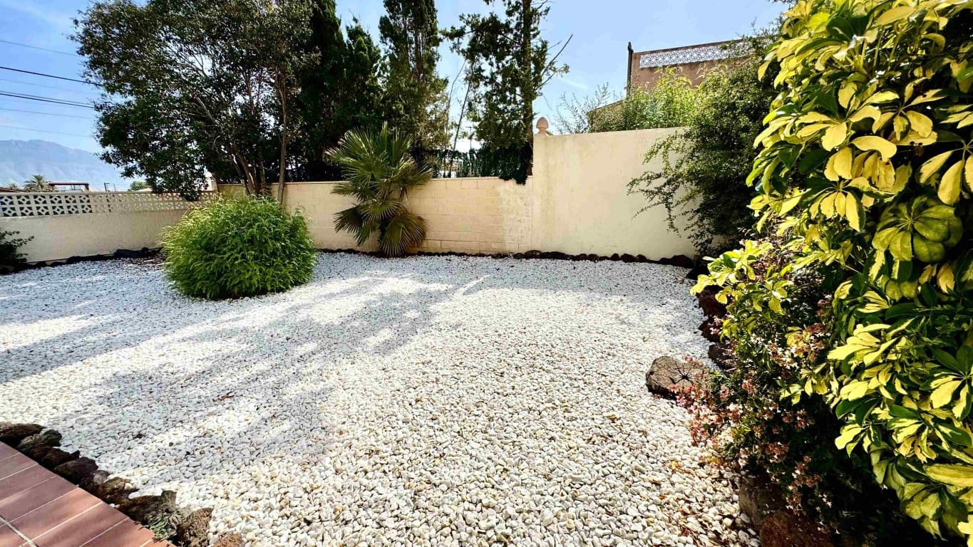 4 bedroom Villa for sale in Albir with pool - € 690,000 (Ref: 9142323)