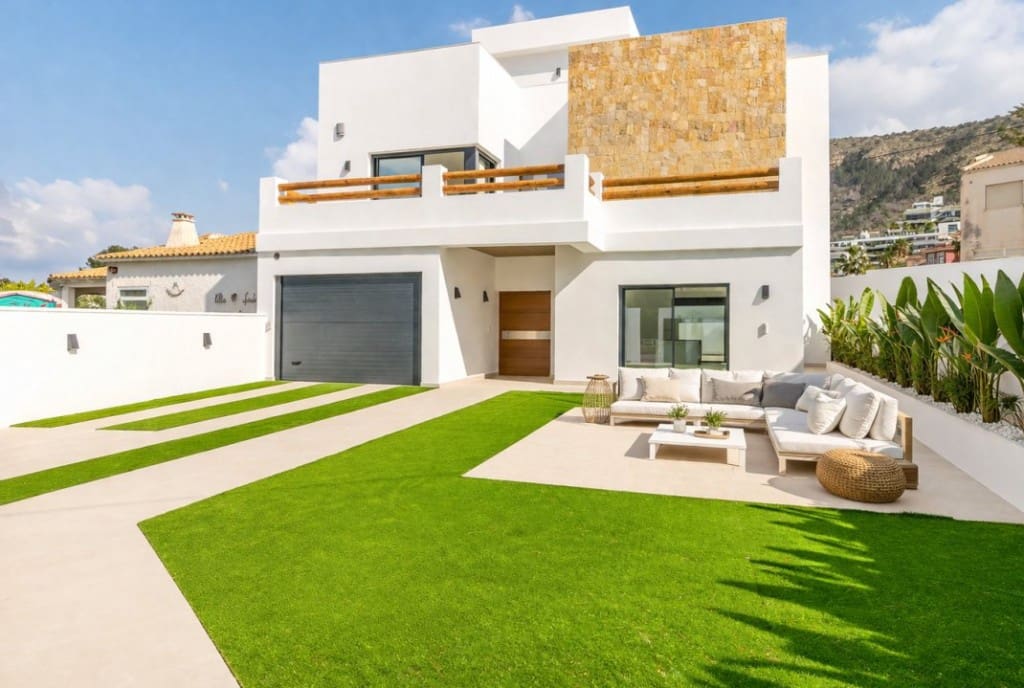 4 bedroom Villa for sale in Albir with pool - € 1,195,000 (Ref: 9152796)