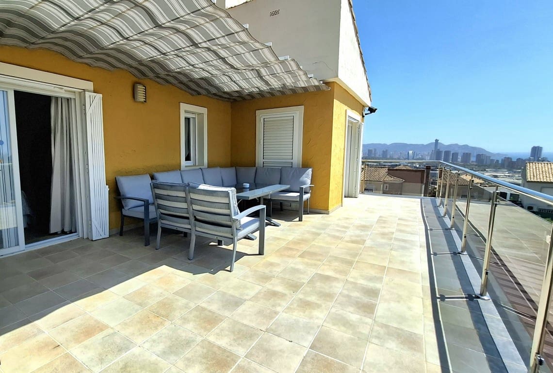 5 soverom Villa til salgs i Finestrat med svømmebasseng - € 595 000 (Ref: 9153161)