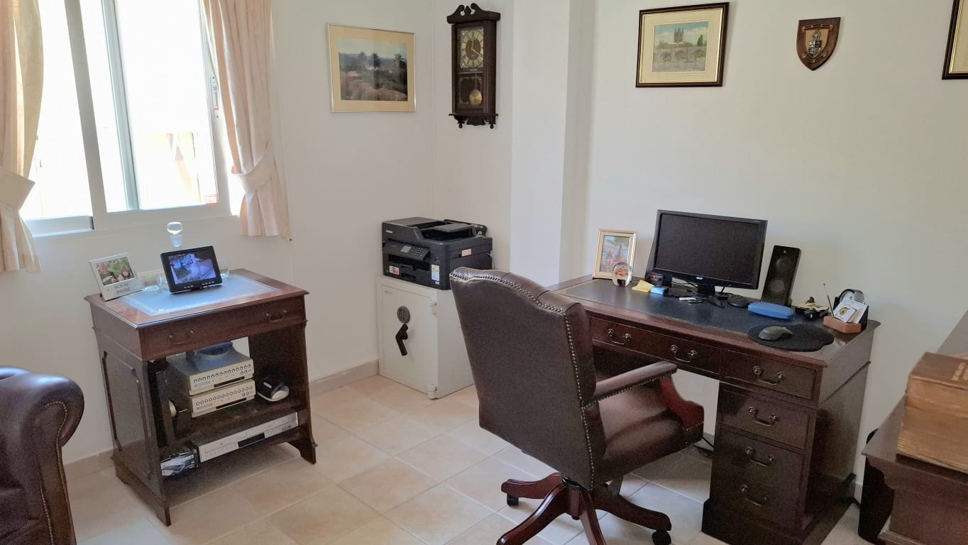 5 soverom Villa til salgs i Finestrat med svømmebasseng - € 595 000 (Ref: 9153161)