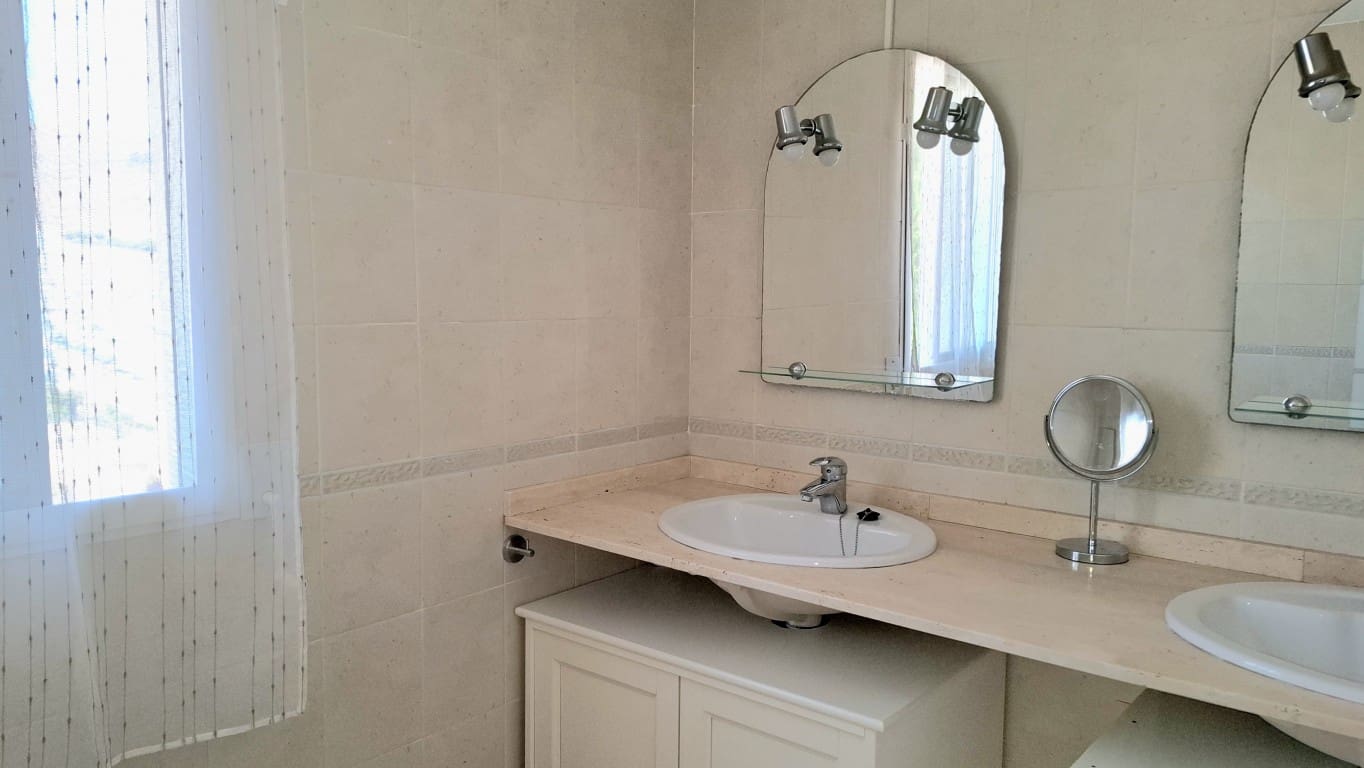 5 soverom Villa til salgs i Finestrat med svømmebasseng - € 595 000 (Ref: 9153161)