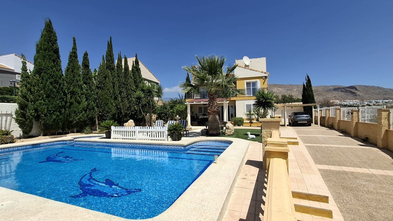 5 soverom Villa til salgs i Finestrat med svømmebasseng - € 595 000 (Ref: 9153161)