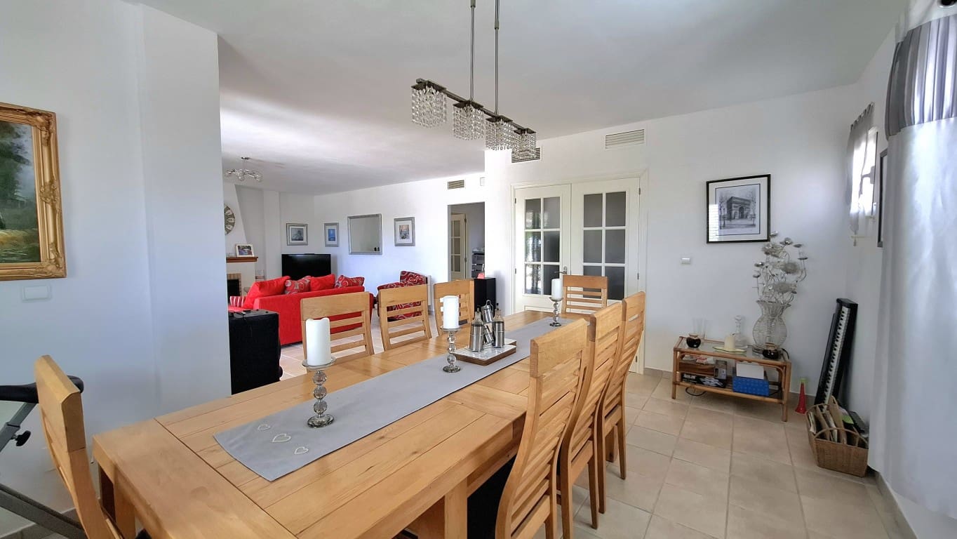 5 soverom Villa til salgs i Finestrat med svømmebasseng - € 595 000 (Ref: 9153161)