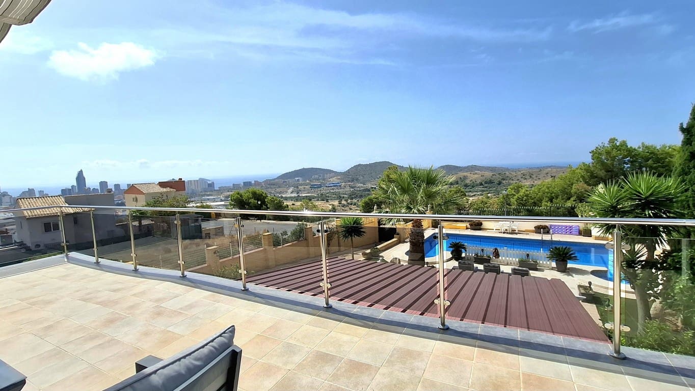 5 soverom Villa til salgs i Finestrat med svømmebasseng - € 595 000 (Ref: 9153161)