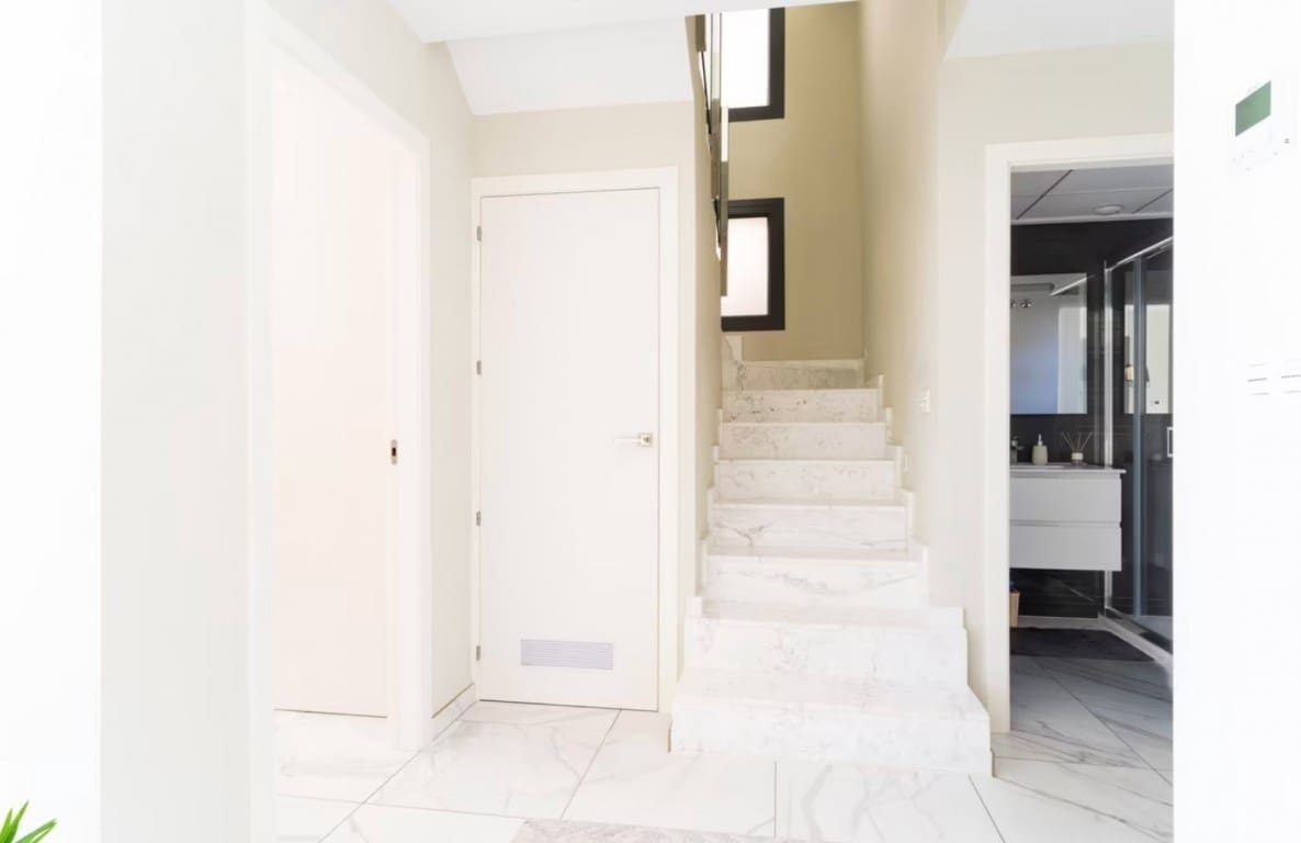 3 soveværelse Villa til salg i Finestrat med swimmingpool - € 739.000 (Ref: 9167480)