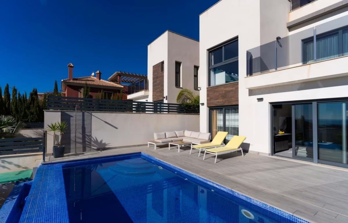 3 soveværelse Villa til salg i Finestrat med swimmingpool - € 739.000 (Ref: 9167480)