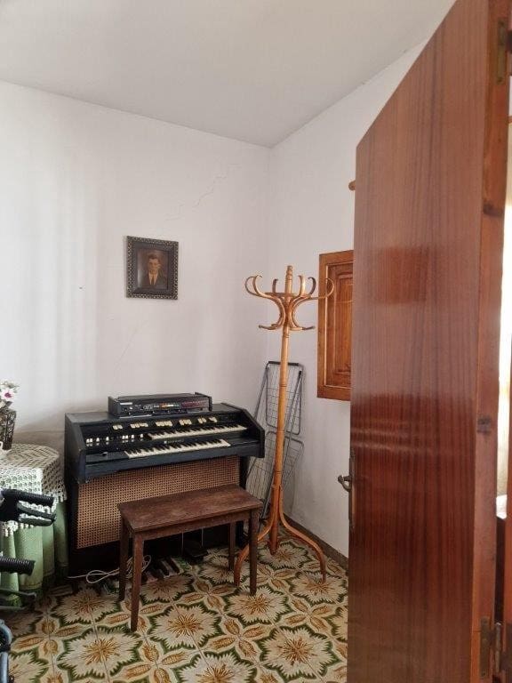 4 bedroom Villa for sale in Altea - € 435,000 (Ref: 9185915)