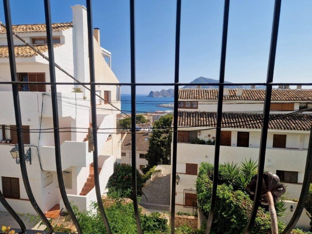 4 bedroom Villa for sale in Altea - € 435,000 (Ref: 9185915)