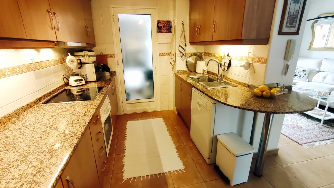 2 soverom Leilighet til salgs i Albir med svømmebasseng - € 299 000 (Ref: 9199844)