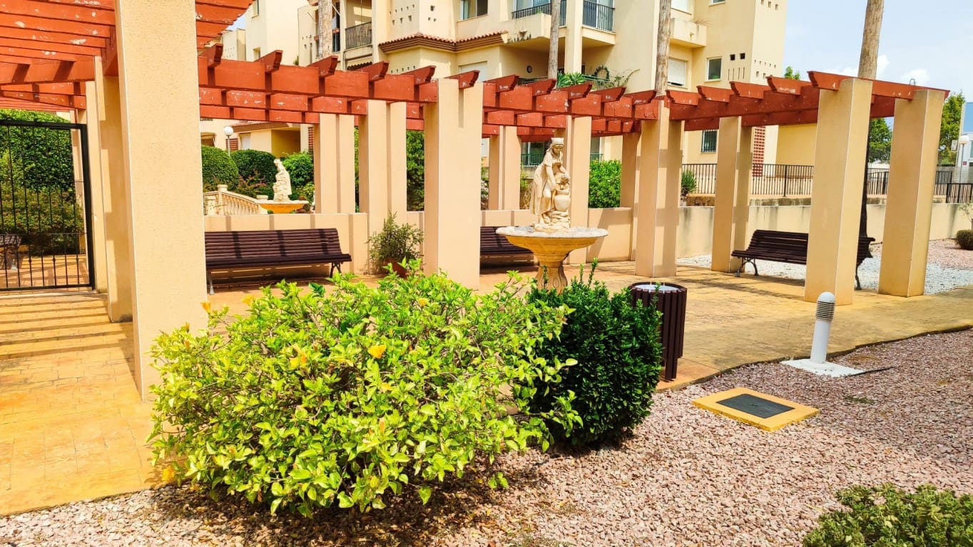 2 soverom Leilighet til salgs i Albir med svømmebasseng - € 299 000 (Ref: 9199844)