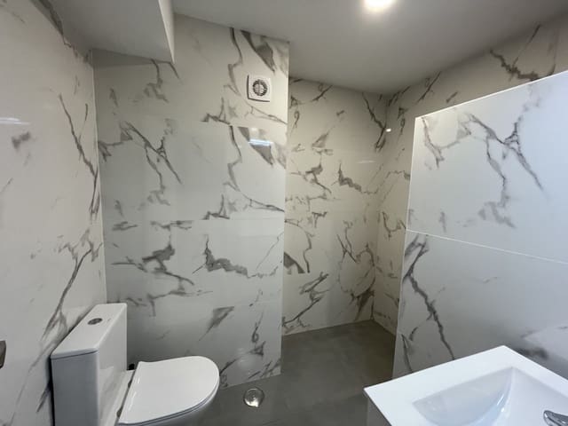 2 quarto Apartamento para venda em Albir, Alfaz del Pi / L'Alfàs del Pi com piscina - 425 000 € (Ref: 9348047)