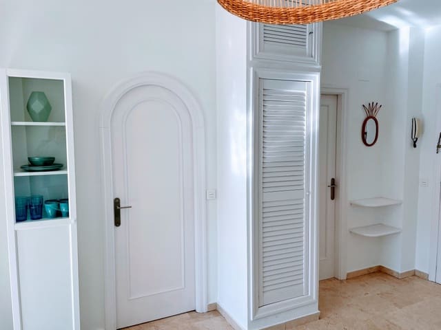 1 sovrum Lägenhet till salu i Albir, Alfaz del Pi / L'Alfàs del Pi med pool - 295 000 € (Ref: 9348048)