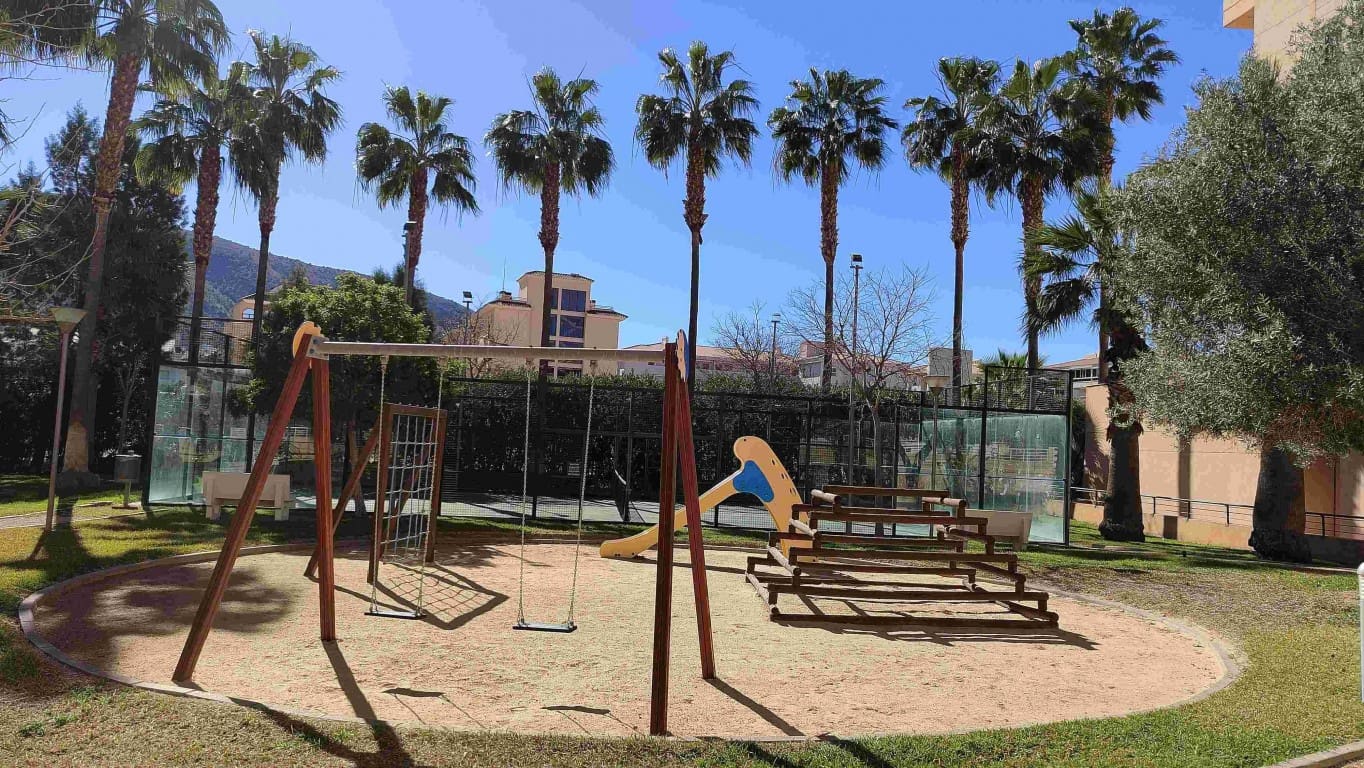 1 makuuhuone Huoneisto myytävänä paikassa Albir mukana uima-altaan - 325 000 € (Ref: 9352857)