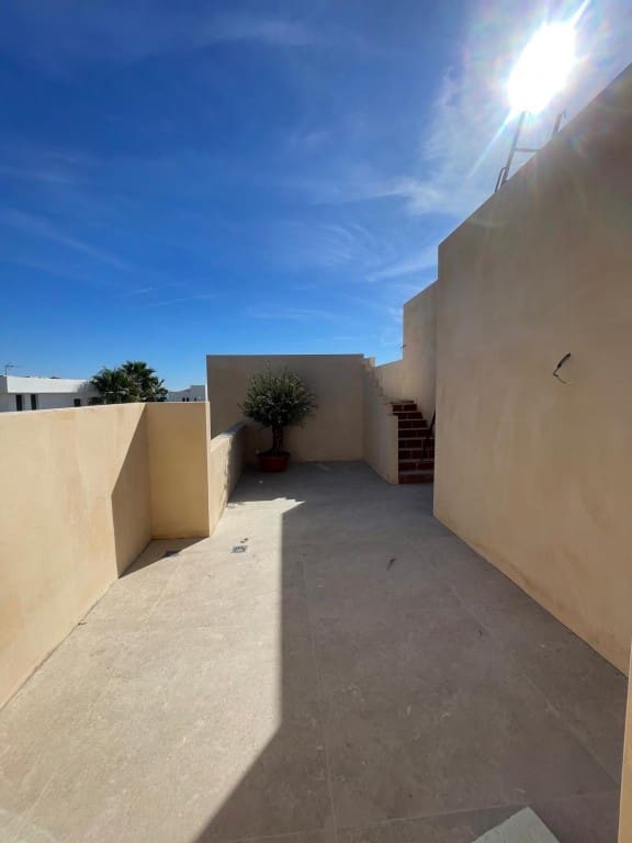 3 soveværelse Villa til salg i La Nucia med swimmingpool - € 1.325.000 (Ref: 9354264)