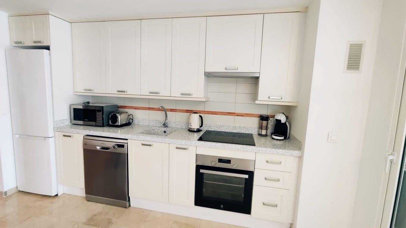 2 slaapkamer Appartement te koop in Albir met zwembad - € 375.000 (Ref: 9399870)