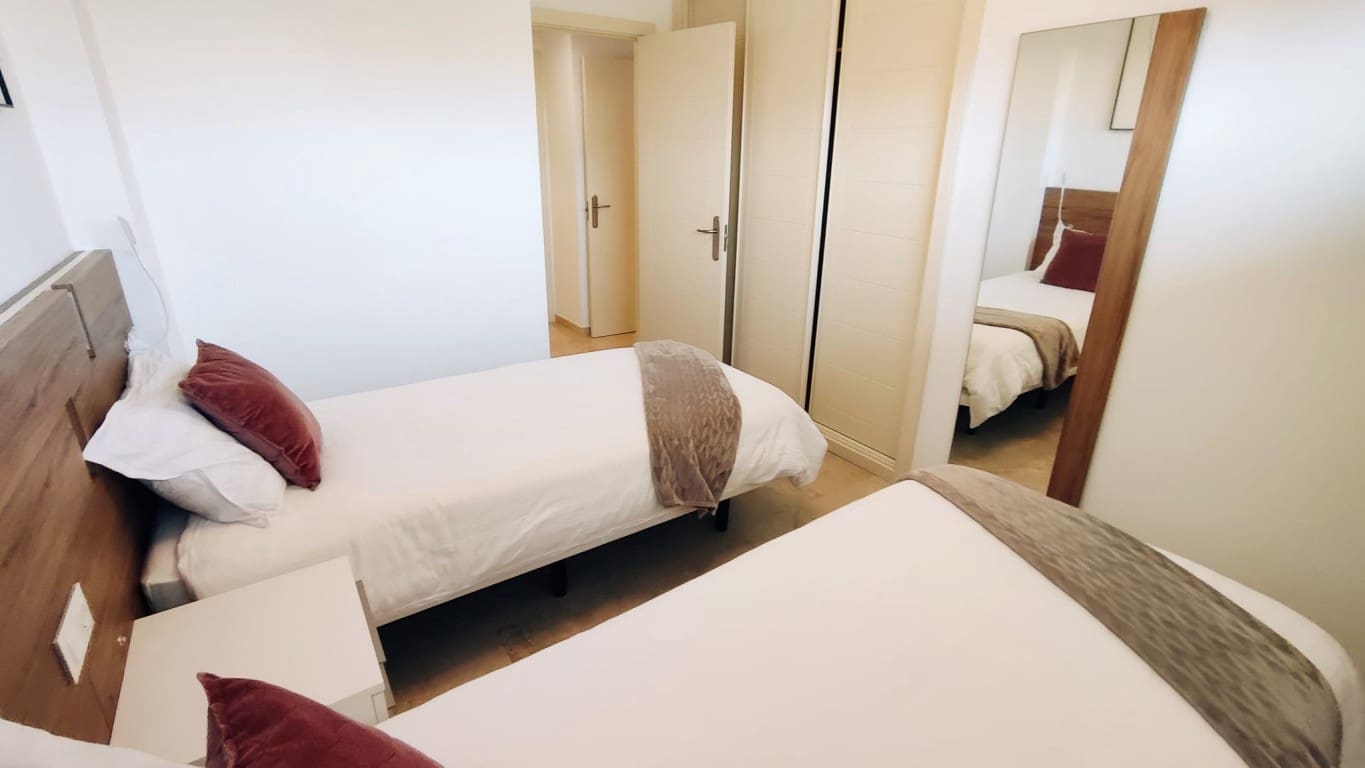 2 slaapkamer Appartement te koop in Albir met zwembad - € 375.000 (Ref: 9399870)