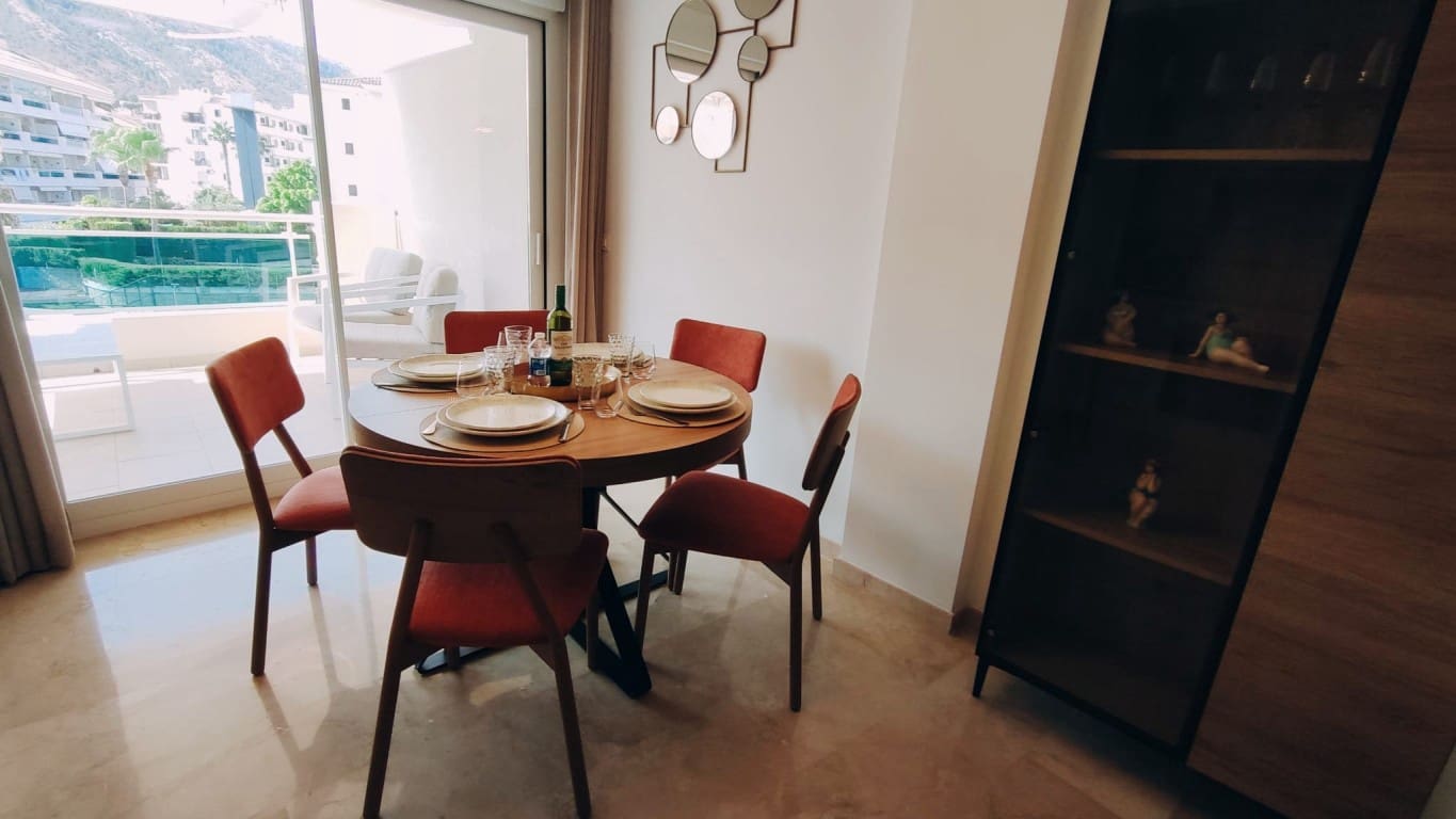 2 slaapkamer Appartement te koop in Albir met zwembad - € 375.000 (Ref: 9399870)