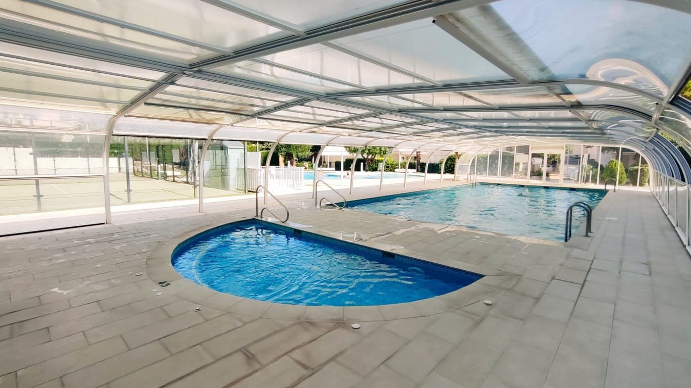 2 slaapkamer Appartement te koop in Albir met zwembad - € 375.000 (Ref: 9399870)